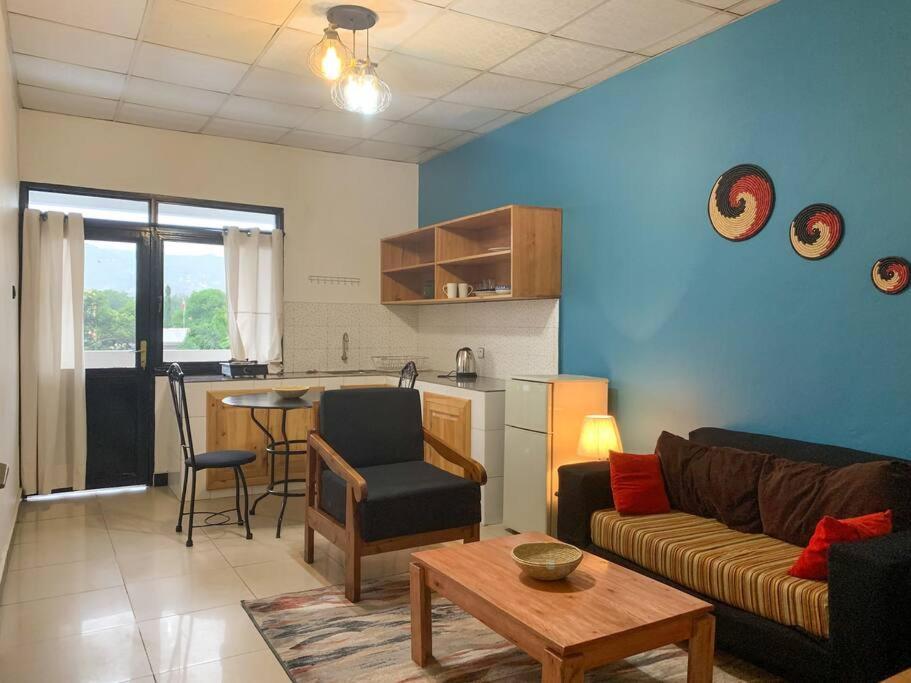 City Center Apartments Бужумбура Экстерьер фото