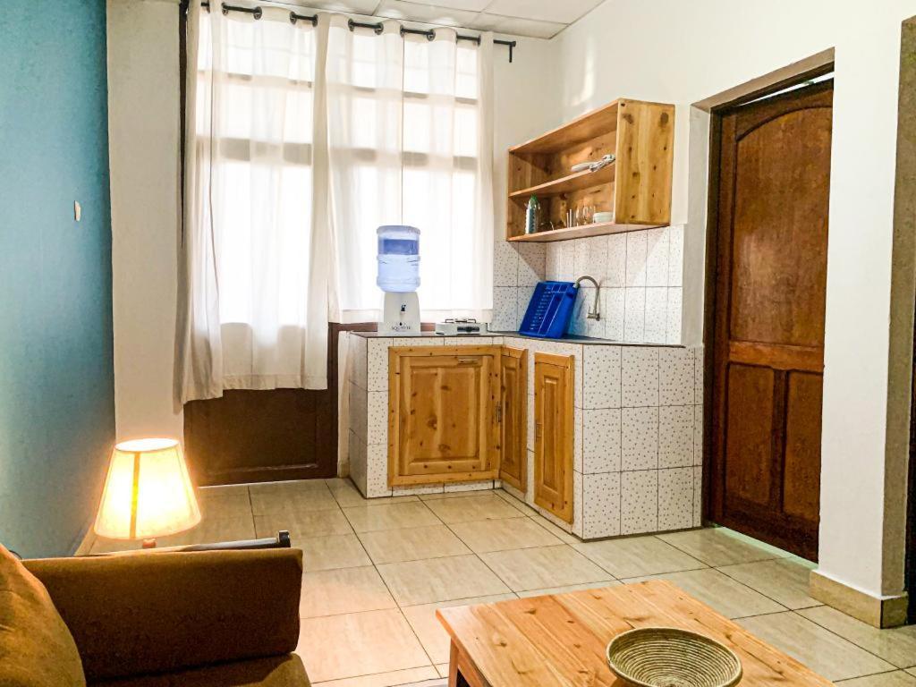 City Center Apartments Бужумбура Экстерьер фото